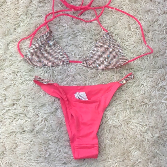 Fashion Nova Bikini - Picture 2 of 4